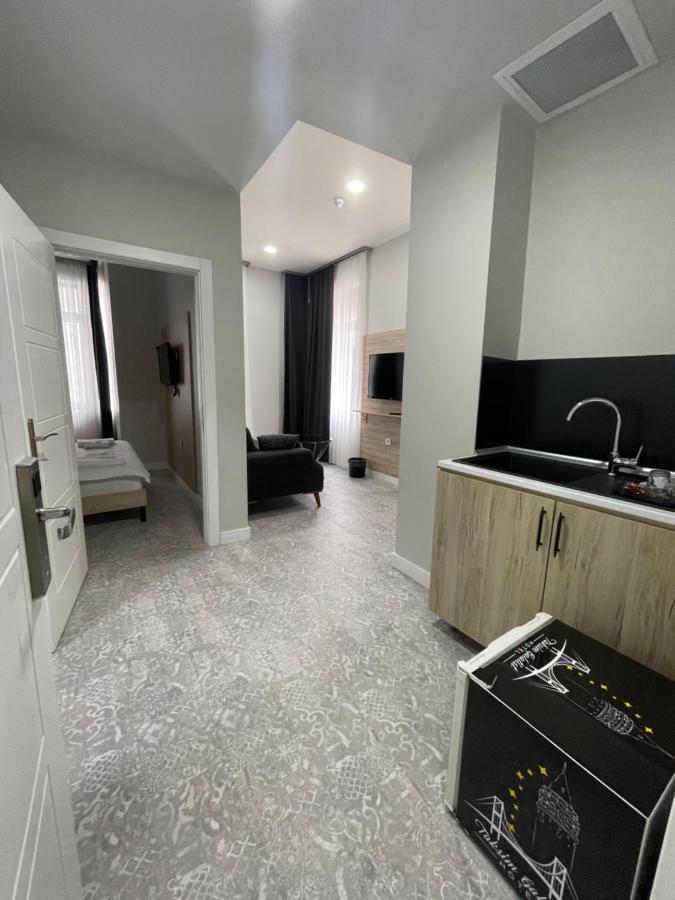 Taksim Galatist Hotel Istanbul Bagian luar foto