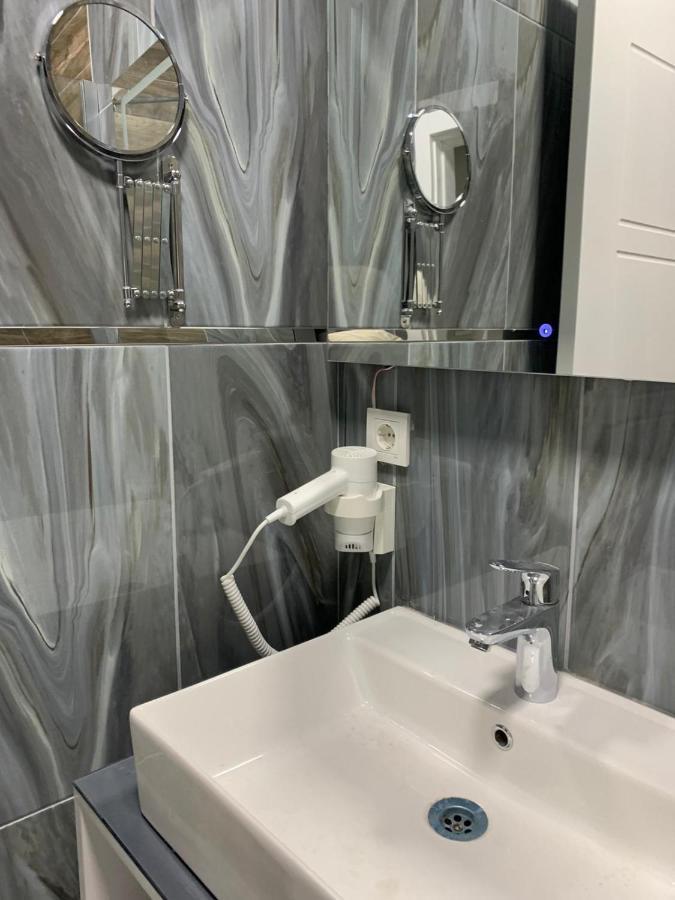 Taksim Galatist Hotel Istanbul Bagian luar foto