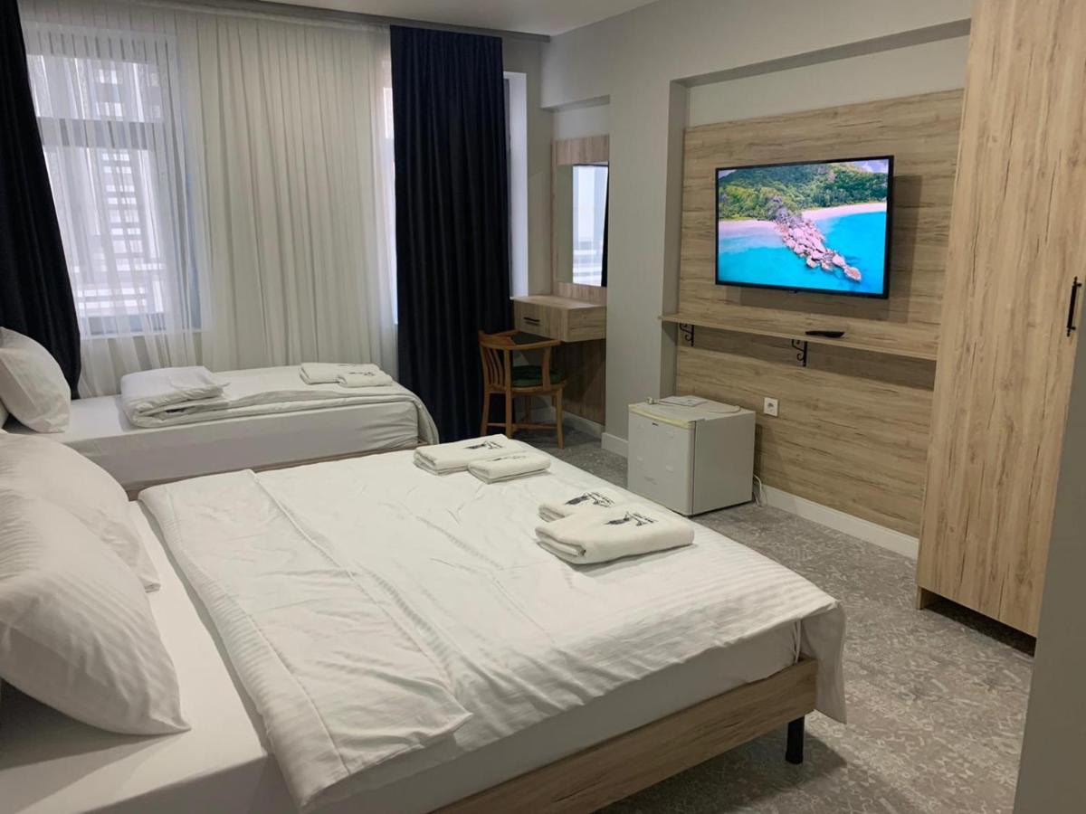 Taksim Galatist Hotel Istanbul Bagian luar foto