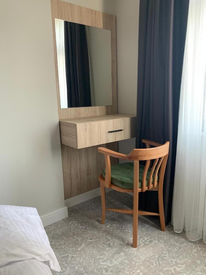 Taksim Galatist Hotel Istanbul Bagian luar foto