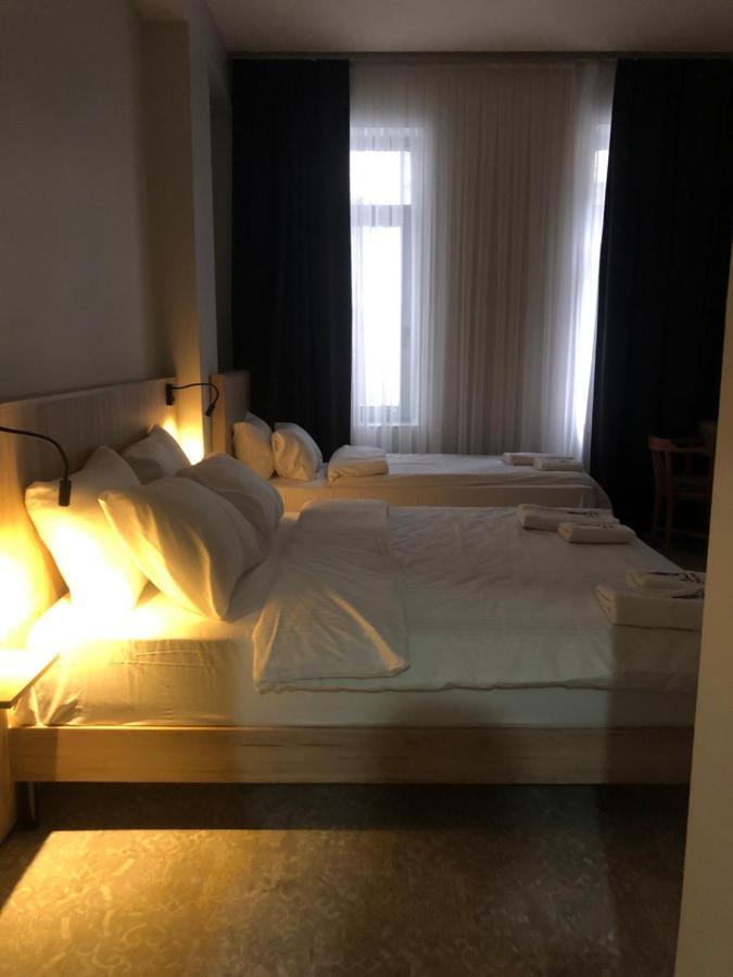 Taksim Galatist Hotel Istanbul Bagian luar foto