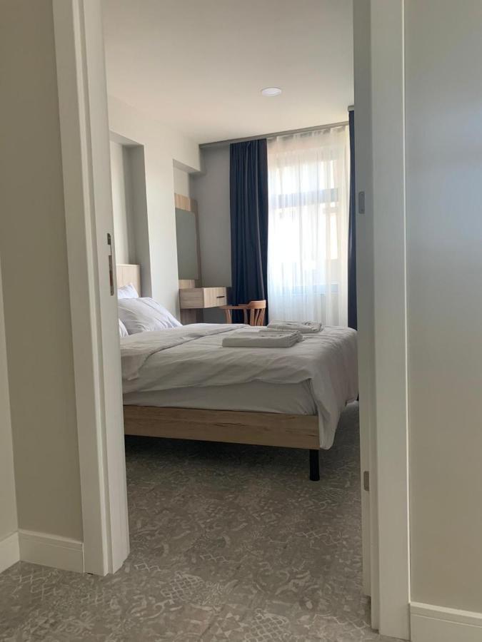 Taksim Galatist Hotel Istanbul Bagian luar foto