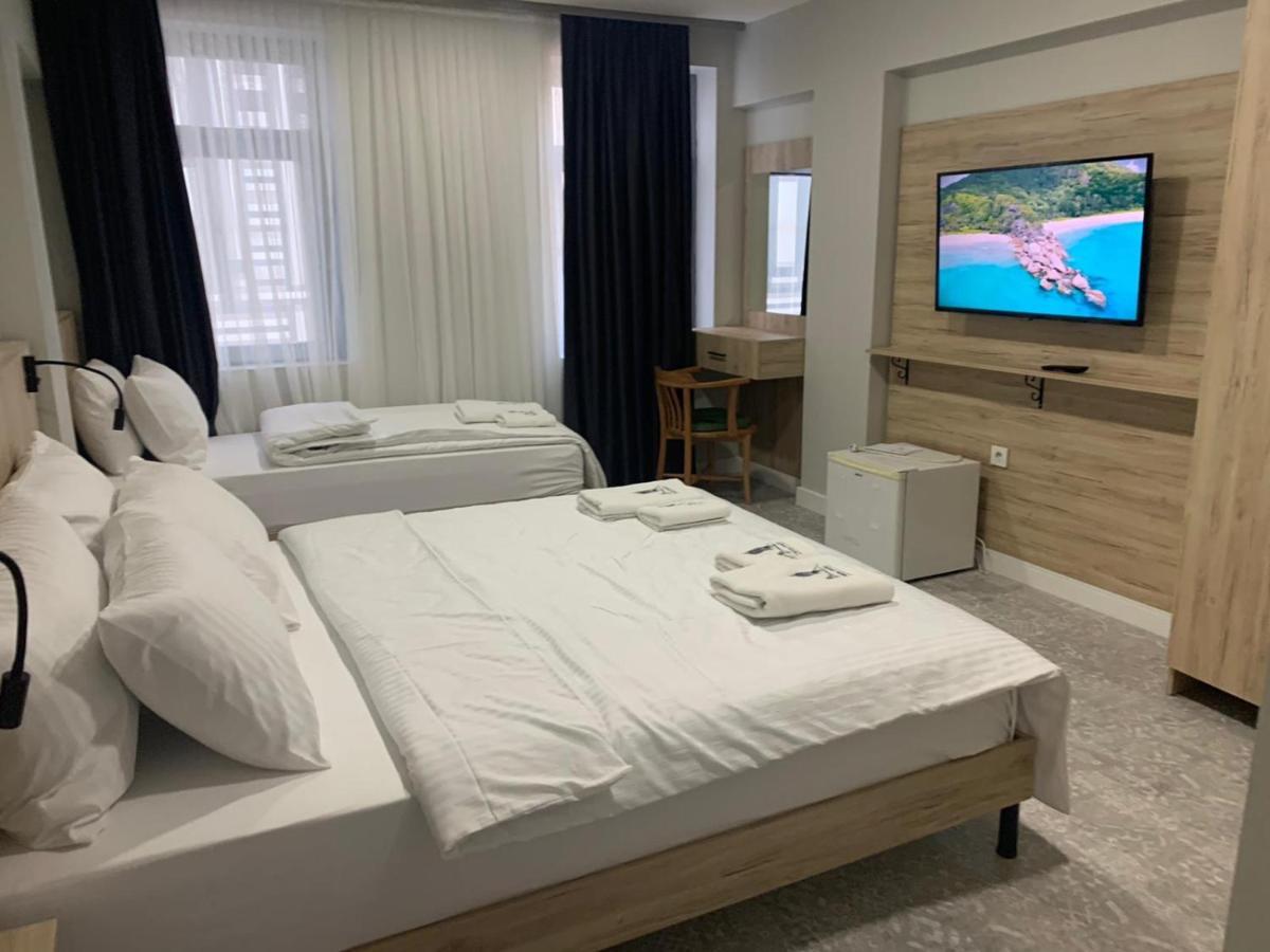 Taksim Galatist Hotel Istanbul Bagian luar foto