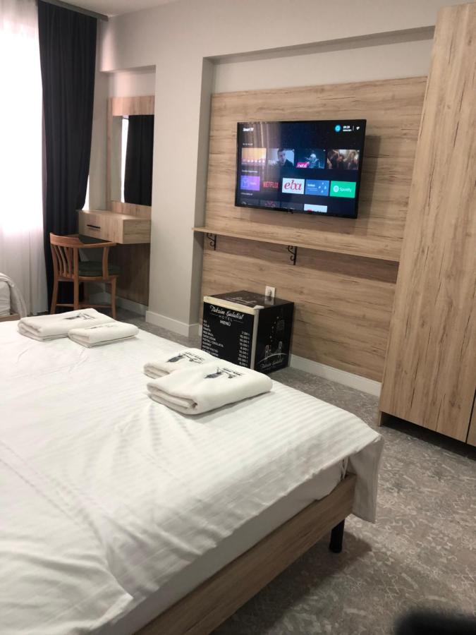 Taksim Galatist Hotel Istanbul Bagian luar foto