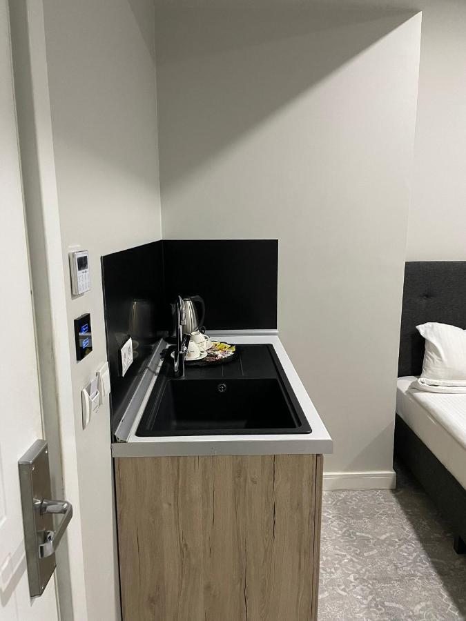 Taksim Galatist Hotel Istanbul Bagian luar foto