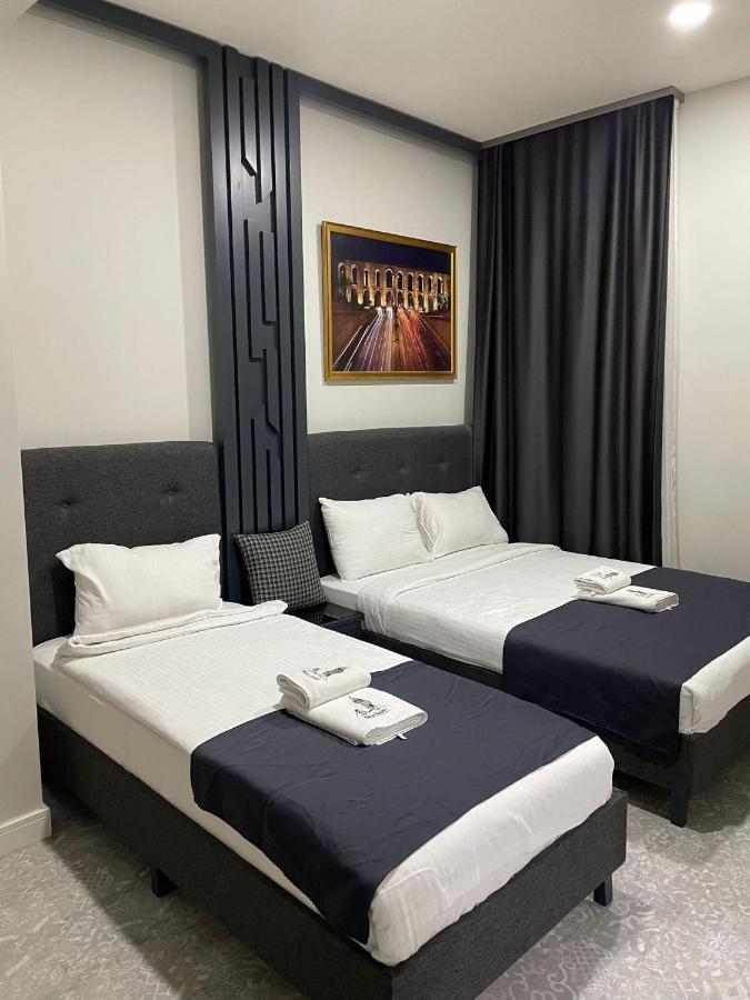 Taksim Galatist Hotel Istanbul Bagian luar foto